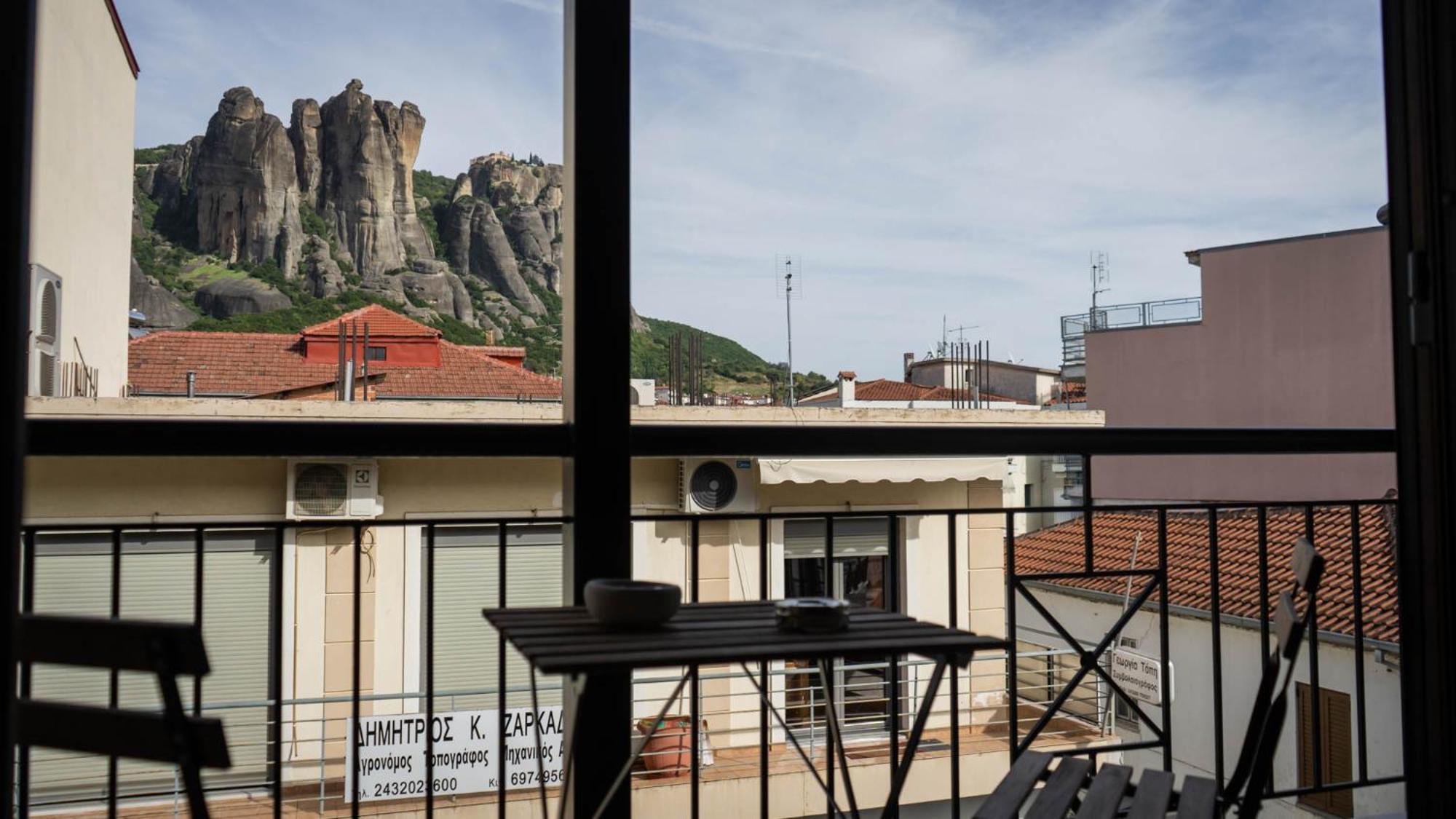 Oriente Suite Apartment Калампака Екстериор снимка