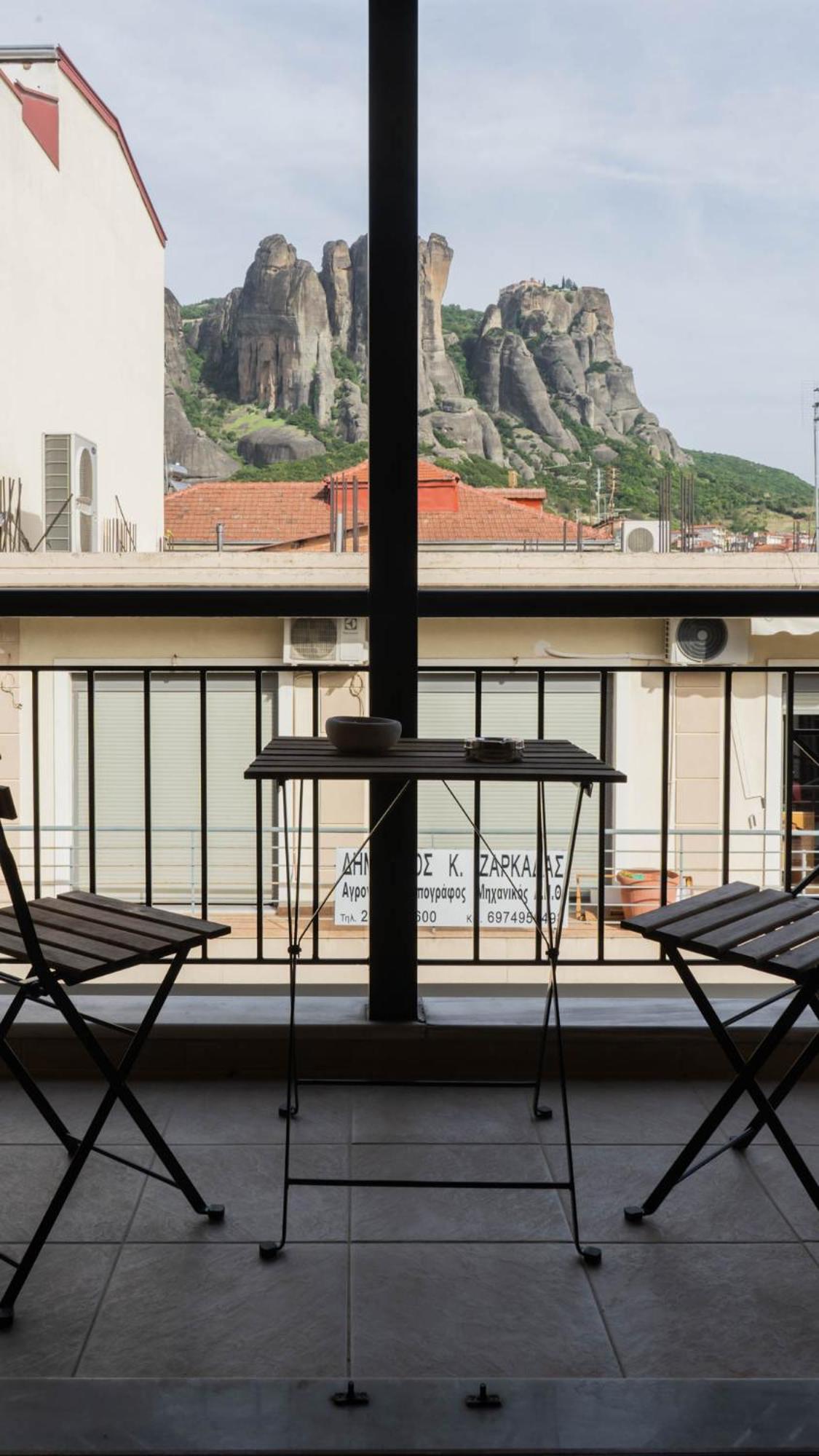 Oriente Suite Apartment Калампака Екстериор снимка